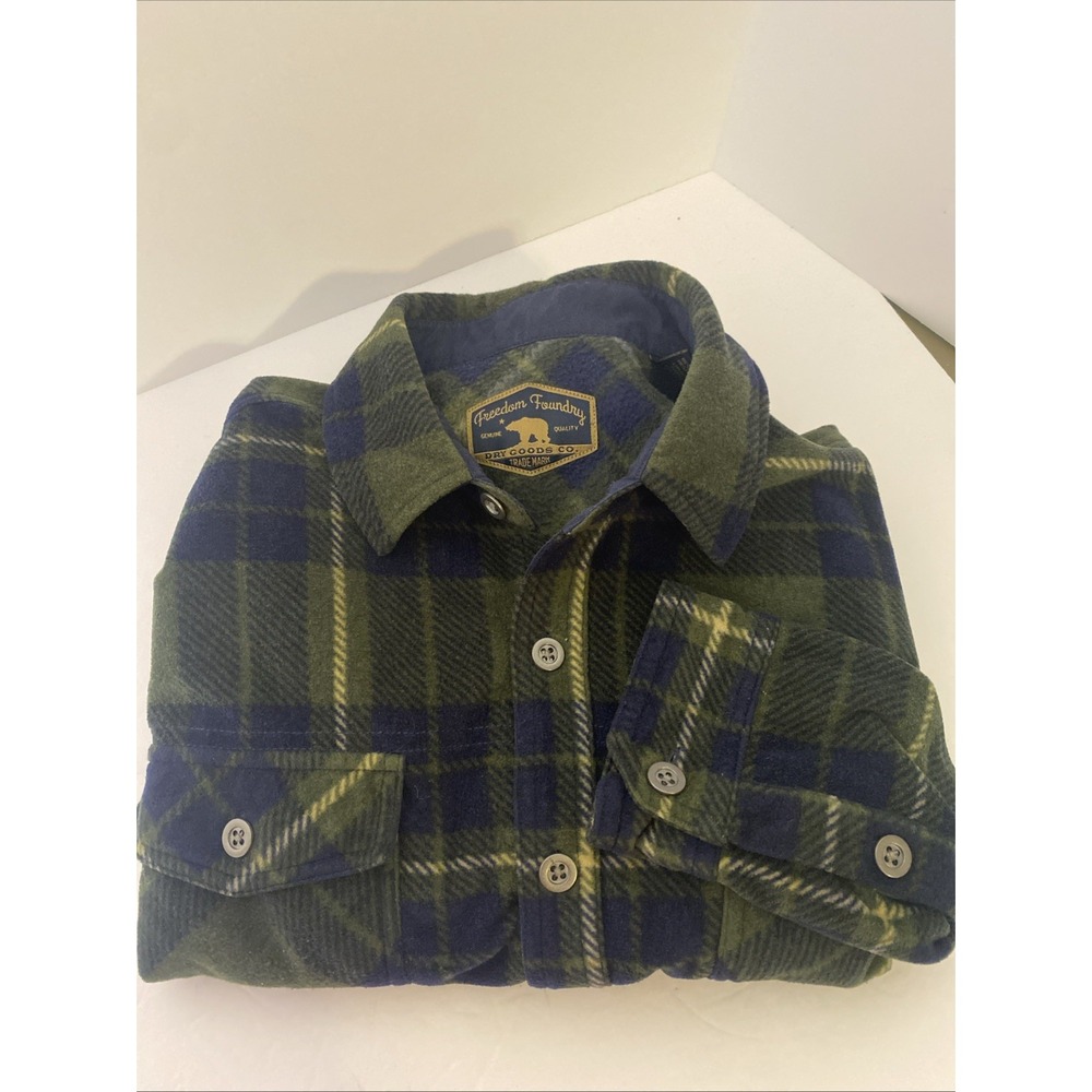 FREEDOM FOUNDRY Flannel Shirt Mens‎ L Green Plaid Button Up Long Sleeve M1
